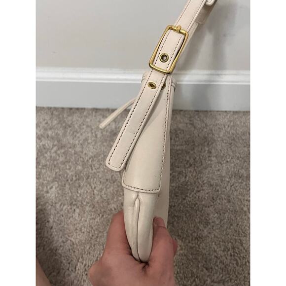 Coach Vintage 9211 White Leather Legacy Slim Mini Hobo Shoulder Mini HandBag - Picture 3 of 14